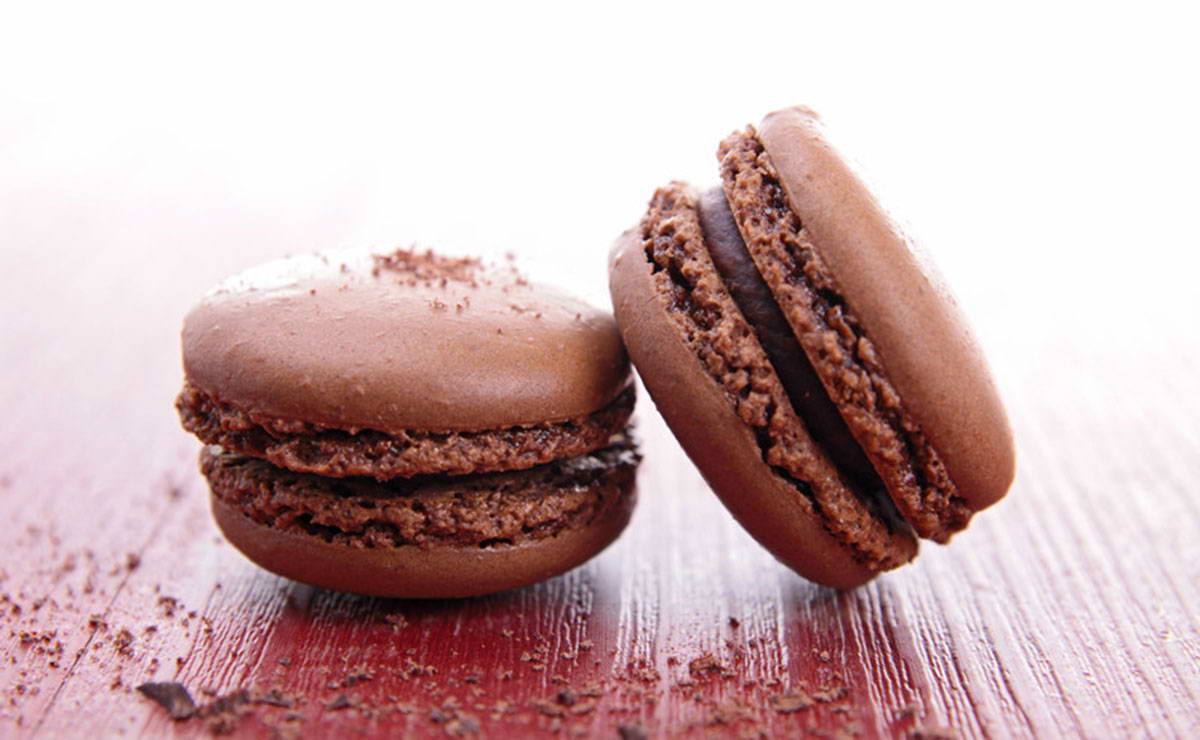 طريقة عمل الماكرون الفرنسي بالشوكولاتة في 20 دقيقة - وصفة 2022